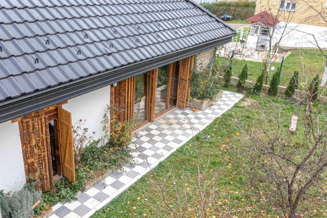 City Escape Luxury Villa Zuce Екстер'єр фото