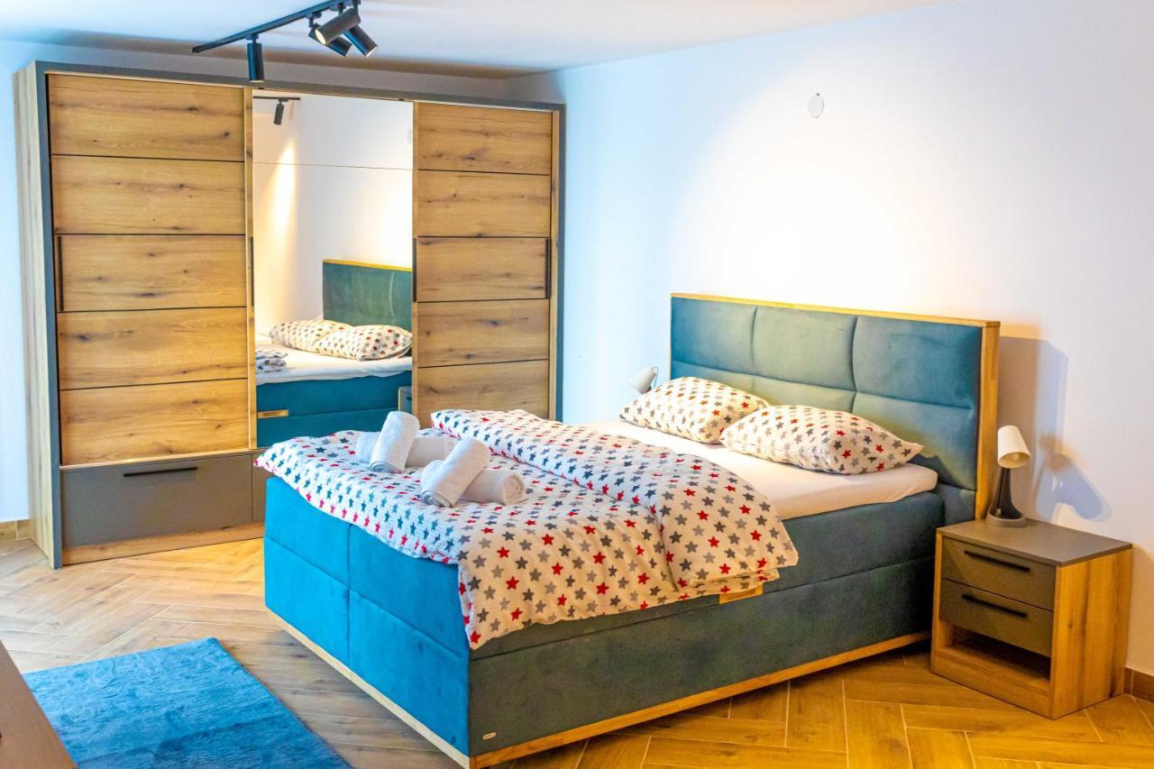 City Escape Luxury Villa Zuce Екстер'єр фото