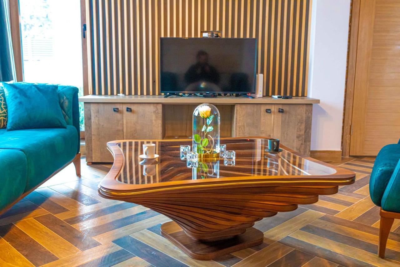 City Escape Luxury Villa Zuce Екстер'єр фото