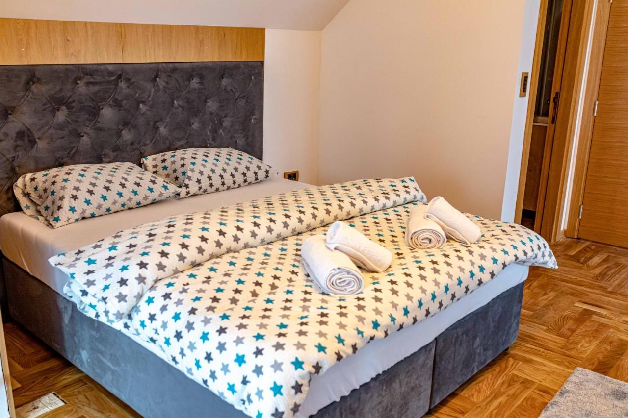 City Escape Luxury Villa Zuce Екстер'єр фото