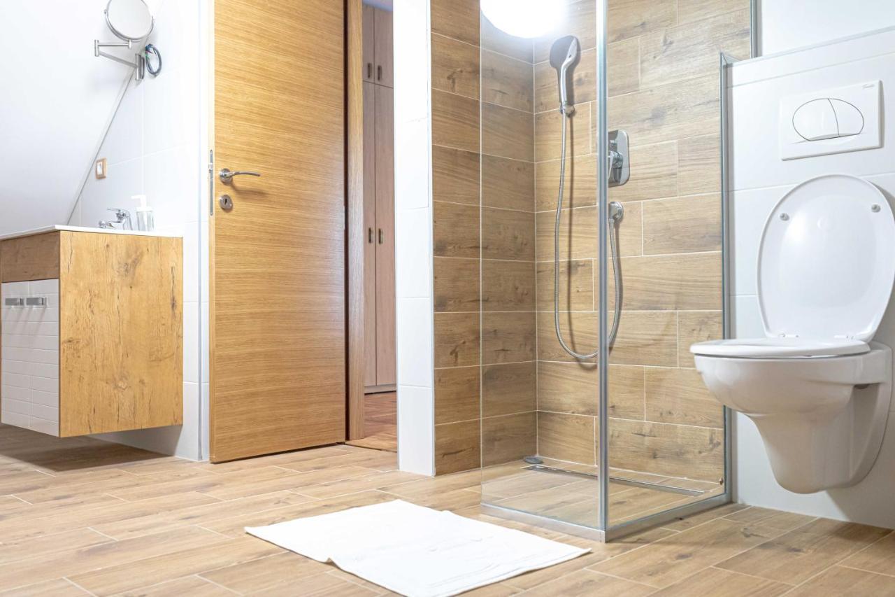 City Escape Luxury Villa Zuce Екстер'єр фото