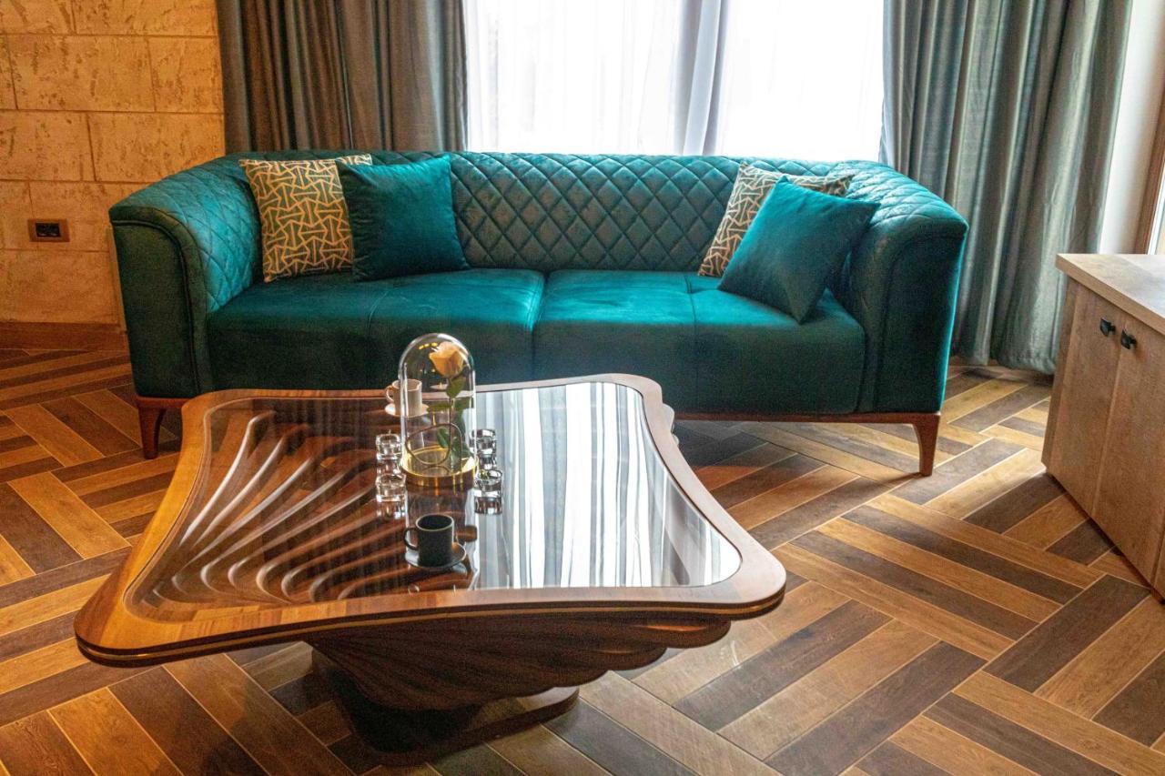 City Escape Luxury Villa Zuce Екстер'єр фото