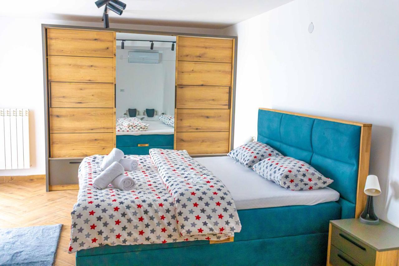 City Escape Luxury Villa Zuce Екстер'єр фото