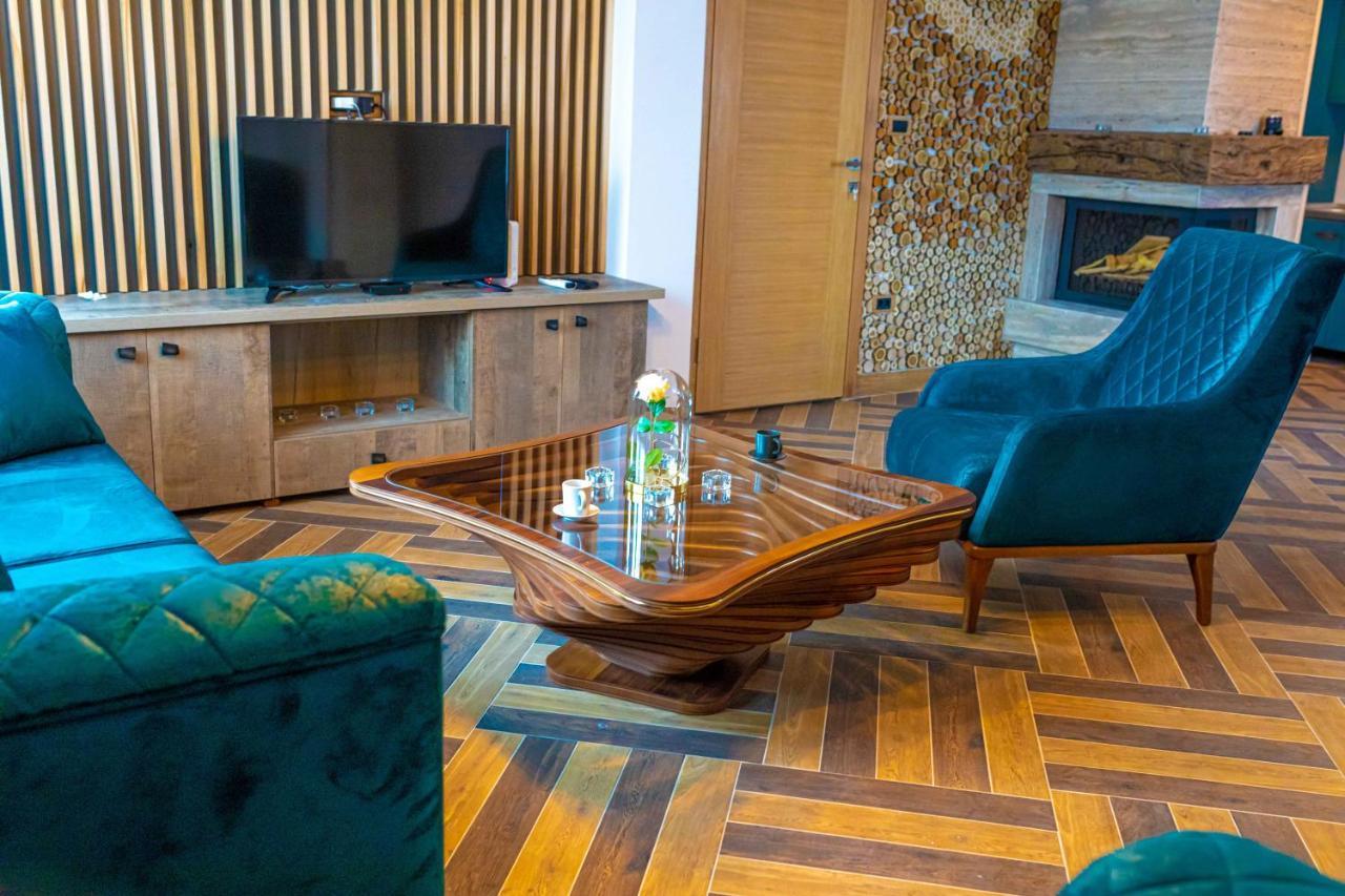 City Escape Luxury Villa Zuce Екстер'єр фото