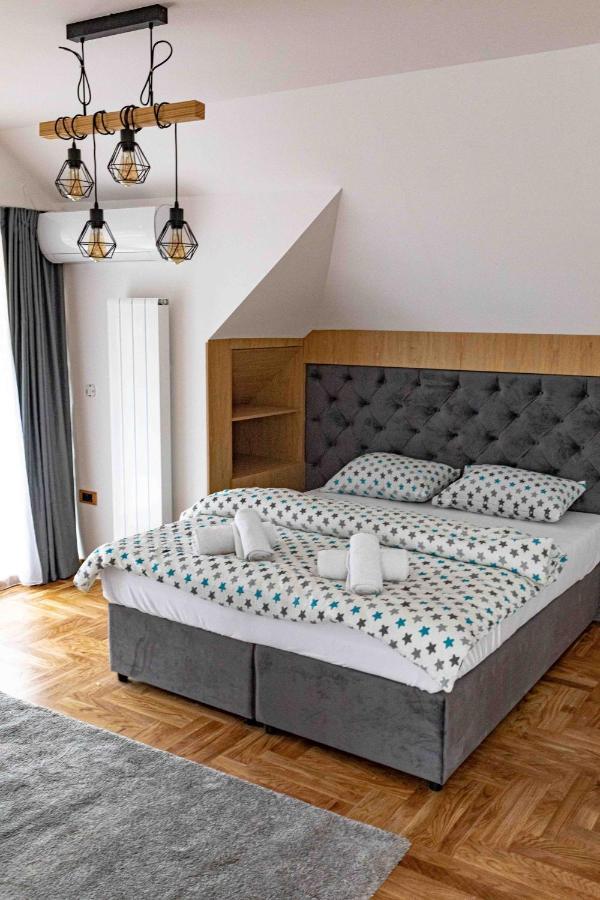 City Escape Luxury Villa Zuce Екстер'єр фото