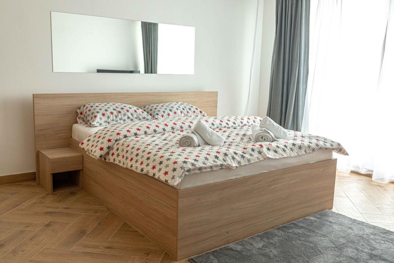 City Escape Luxury Villa Zuce Екстер'єр фото