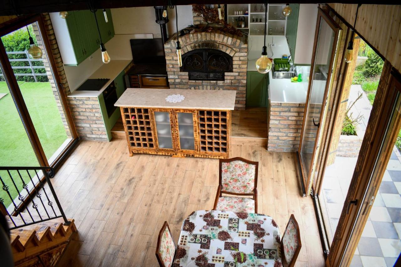 City Escape Luxury Villa Zuce Екстер'єр фото